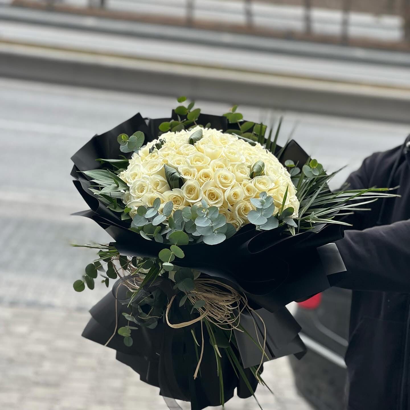 101 Beyaz Gül Buketi